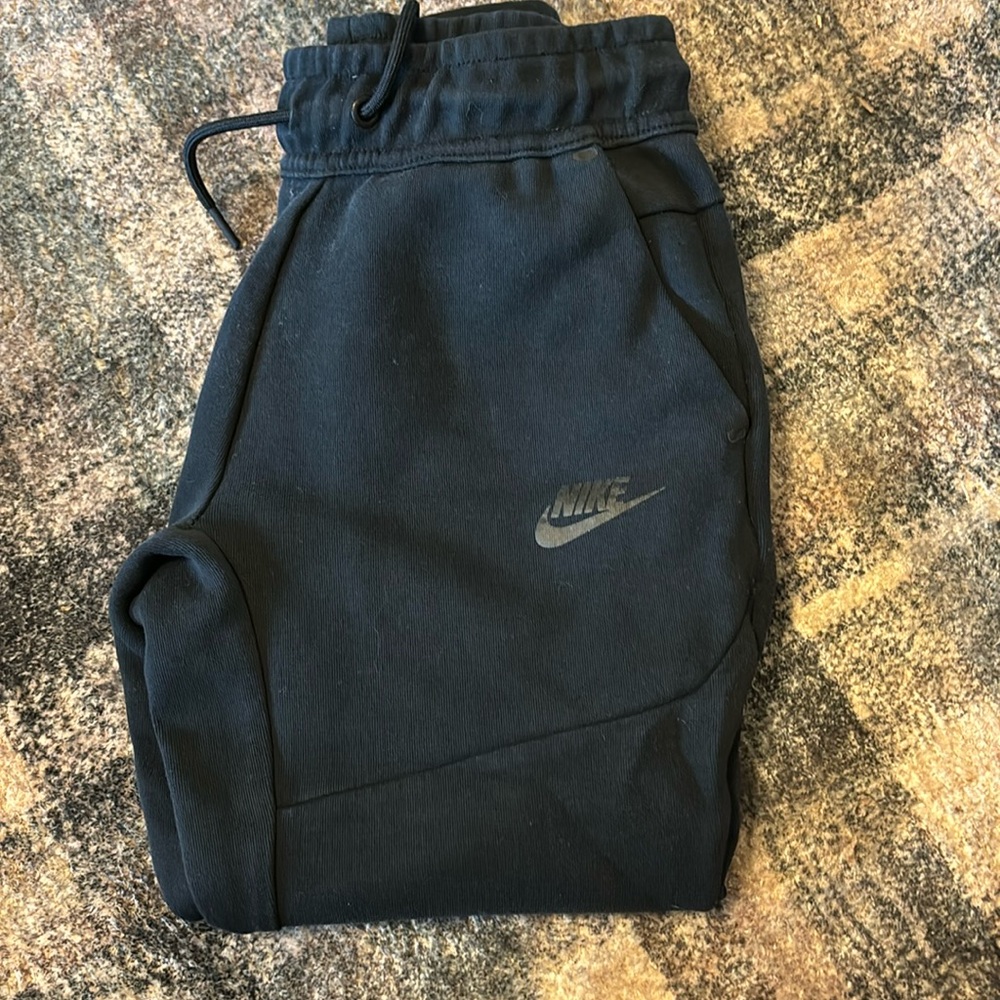 Nike Tech sweatpants